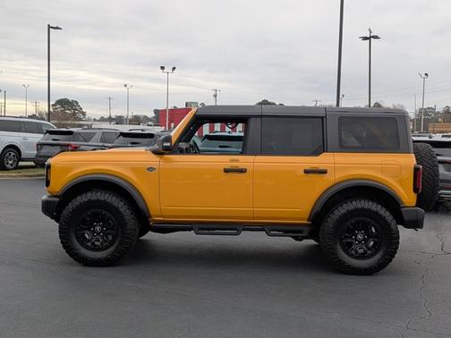 2022 Ford Bronco WILDTRAK