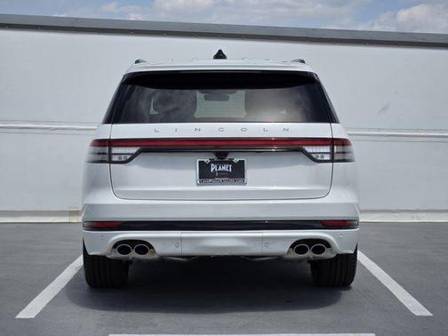 Pristine White Metallic Tri-Coat 2026 Lincoln Aviator Reserve AWD