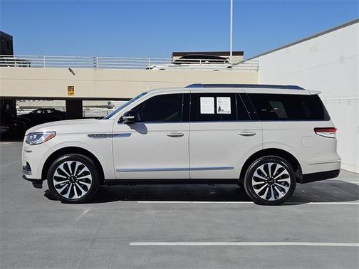2024 Lincoln Navigator Reserve