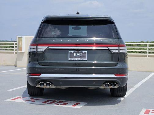 Gilded Green Metallic Clearcoat 2022 Lincoln Aviator Reserve