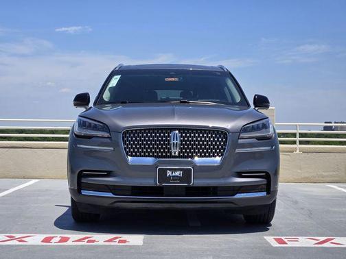 Asher Gray Metallic Clearcoat 2023 Lincoln Aviator Reserve