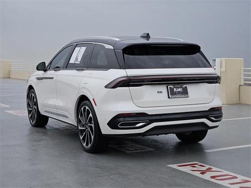 2024 Lincoln Nautilus Black Label