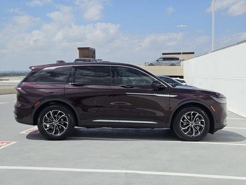 Diamond Red Metallic Clearcoat 2024 Lincoln Nautilus Premiere