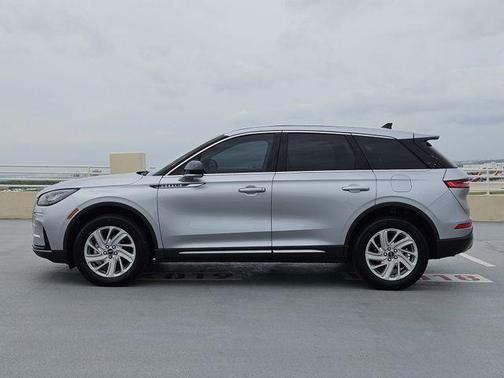 Silver Radiance Metallic Clearcoat 2024 Lincoln Corsair Premiere