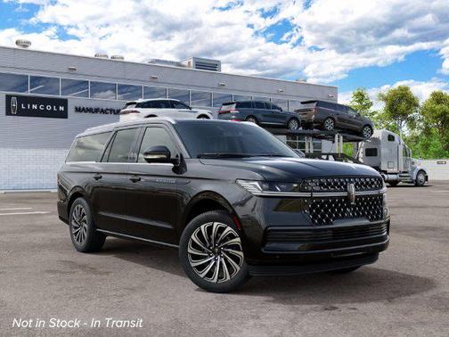 Infinite Black Metallic Clearcoat 2027 Lincoln Navigator Black Label