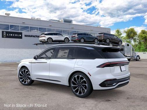Platinum 2026 Lincoln Nautilus Black Label