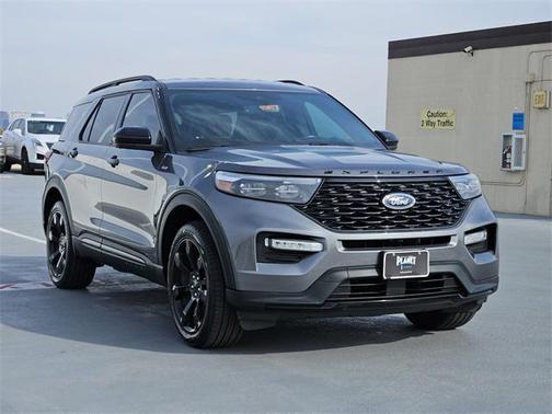 2022 Ford Explorer ST-Line
