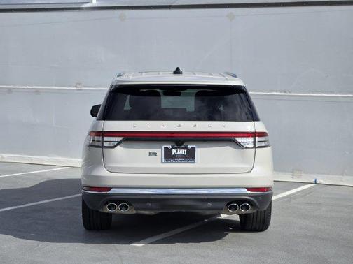 Ceramic Pearl Metallic Tri-Coat 2025 Lincoln Aviator Reserve AWD