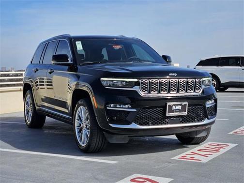 2023 Jeep Grand Cherokee Summit