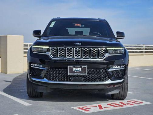 2023 Jeep Grand Cherokee Summit
