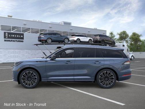Whisper Blue Metallic Clearcoat 2026 Lincoln Aviator Black Label AWD