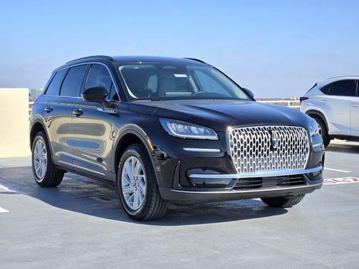 Infinite Black Metallic Clearcoat 2026 Lincoln Corsair Premiere