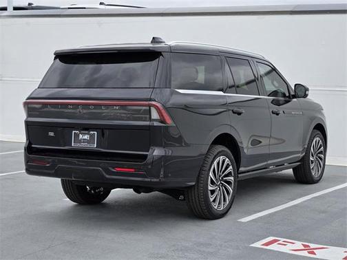 2025 Lincoln Navigator Black Label