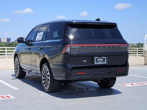2025 Lincoln Navigator Black Label