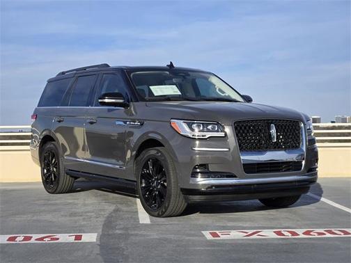 2022 Lincoln Navigator Black Label