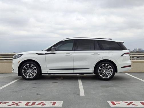 2026 Lincoln Aviator Premiere