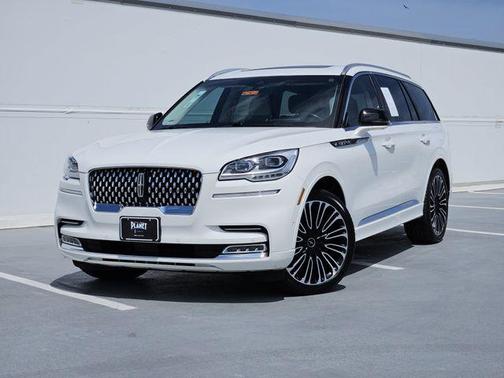 White Metallic 2023 Lincoln Aviator Black Label AWD