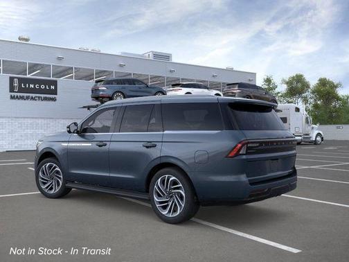Flight Blue Metallic Clearcoat 2026 Lincoln Navigator Premiere