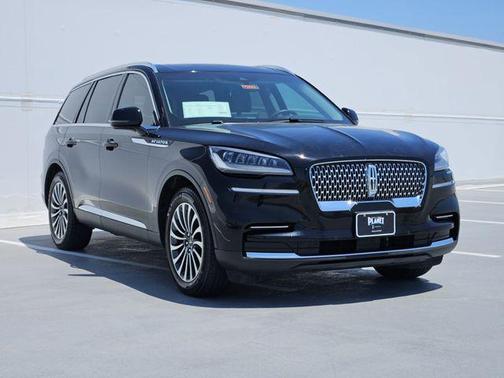 Infinite Black Metallic Clearcoat 2024 Lincoln Aviator Premiere