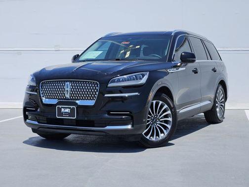 Infinite Black Metallic Clearcoat 2024 Lincoln Aviator Premiere