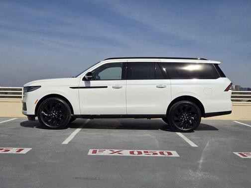 2026 Lincoln Navigator Reserve