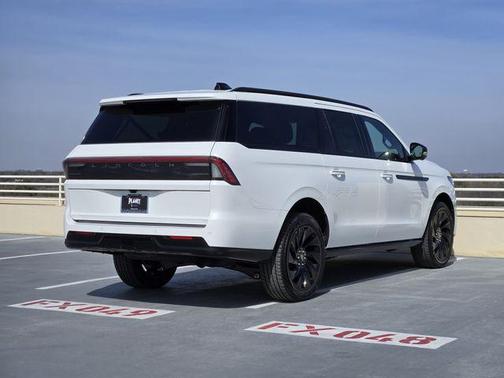 2026 Lincoln Navigator Reserve