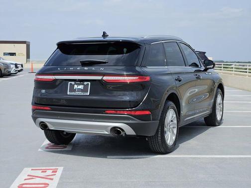 Infinite Black Metallic Clearcoat 2022 Lincoln Corsair Standard