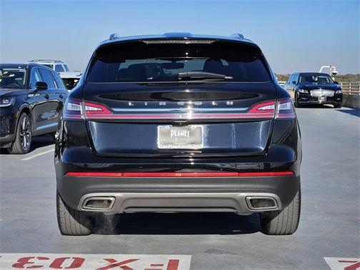 2022 Lincoln Nautilus Reserve