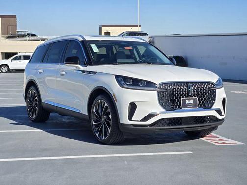 Pristine White Metallic Tri-Coat 2025 Lincoln Aviator Reserve AWD