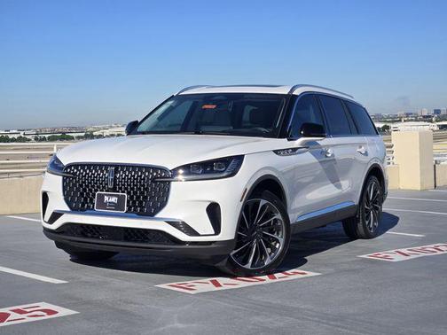 Pristine White Metallic Tri-Coat 2025 Lincoln Aviator Reserve AWD