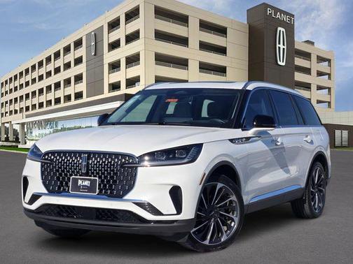 Pristine White Metallic Tri-Coat 2025 Lincoln Aviator Reserve AWD