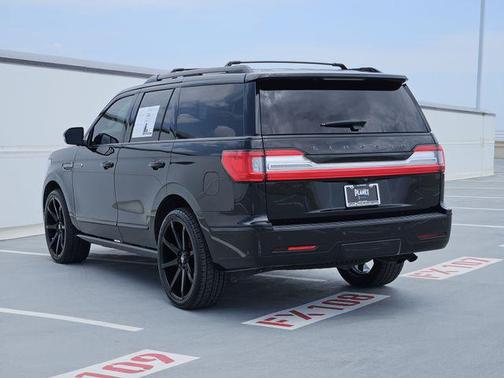 Infinite Black 2020 Lincoln Navigator Black Label