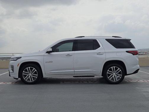 2023 Chevrolet Traverse High Country