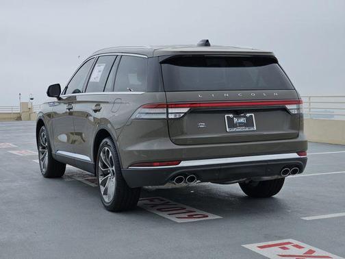 Harbor Gray Clearcoat 2026 Lincoln Aviator Reserve AWD