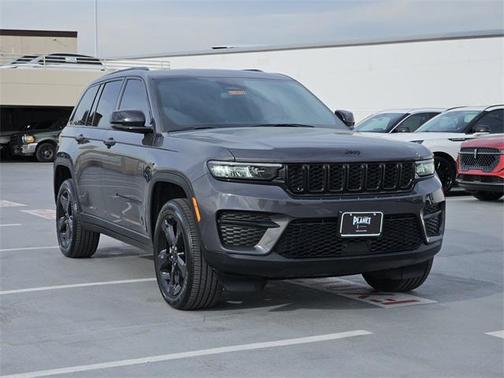 2024 Jeep Grand Cherokee Altitude