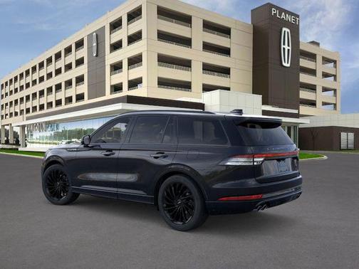 Infinite Black Metallic Clearcoat 2026 Lincoln Aviator Reserve AWD