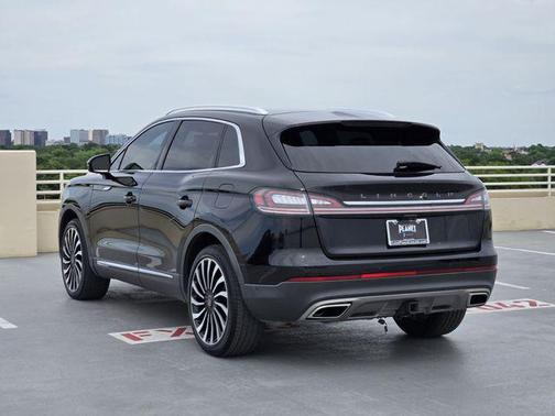 Infinite Black Metallic Clearcoat 2022 Lincoln Nautilus Black Label
