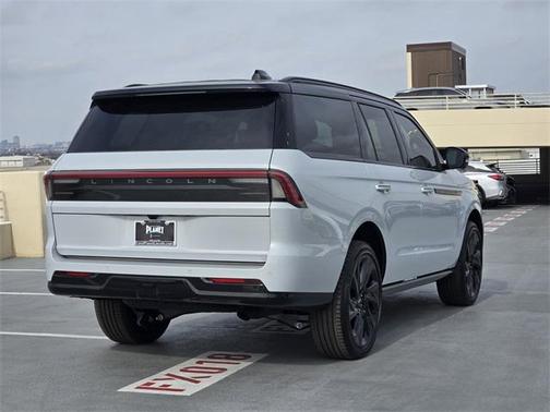 2025 Lincoln Navigator Black Label
