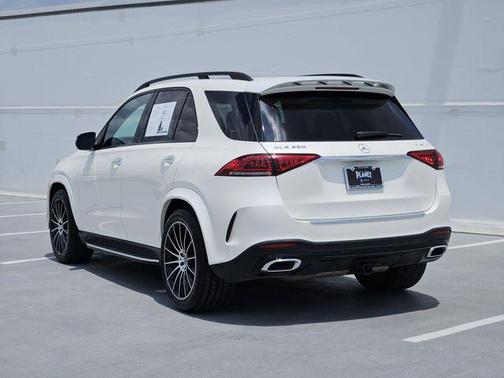White 2022 Mercedes-Benz GLE 350 4MATIC