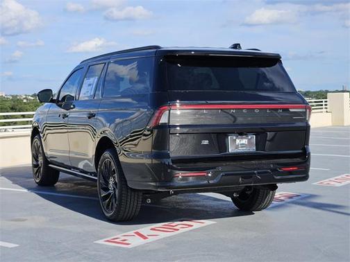 2025 Lincoln Navigator Reserve