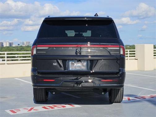 2025 Lincoln Navigator Reserve