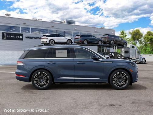 Whisper Blue Metallic Clearcoat 2027 Lincoln Aviator Black Label AWD