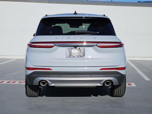 Crystal White Metallic Clearcoat 2026 Lincoln Corsair Premiere