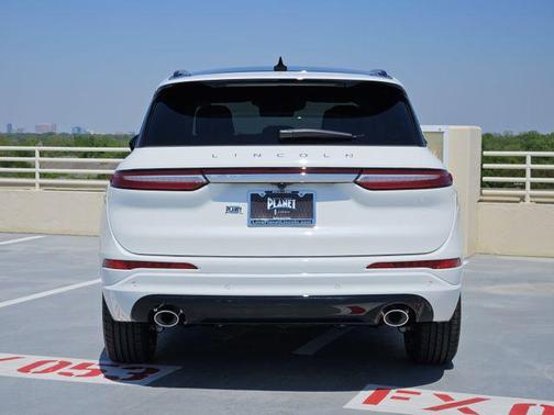 Pristine White Metallic Tri-Coat 2025 Lincoln Corsair Grand Touring