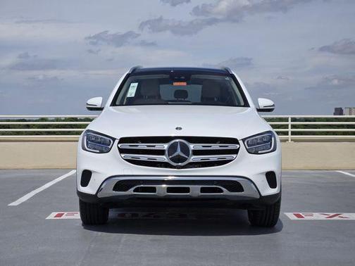 White 2022 Mercedes-Benz GLC 300 Base