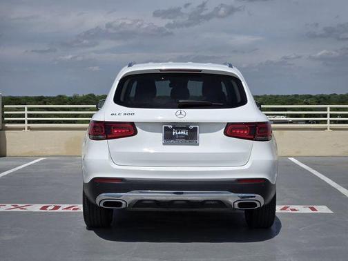 White 2022 Mercedes-Benz GLC 300 Base