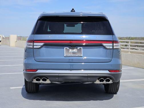Whisper Blue Metallic Clearcoat 2026 Lincoln Aviator Premiere