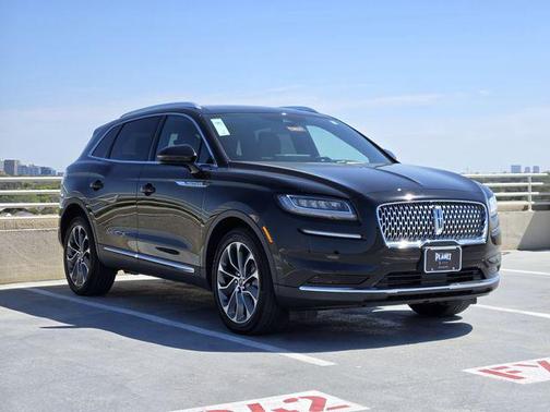 Infinite Black Metallic Clearcoat 2023 Lincoln Nautilus Reserve
