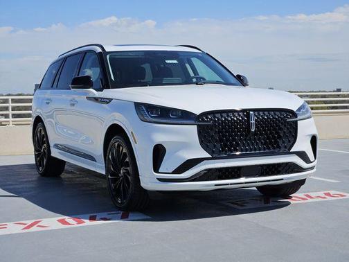 Pristine White Metallic Tri-Coat 2026 Lincoln Aviator Reserve AWD