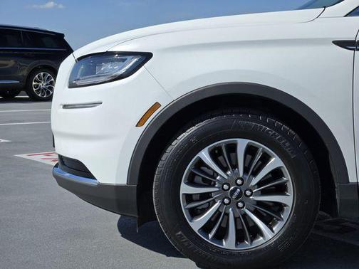 Pristine White 2021 Lincoln Nautilus Standard